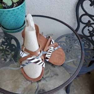 VIONIC size 9 sandals